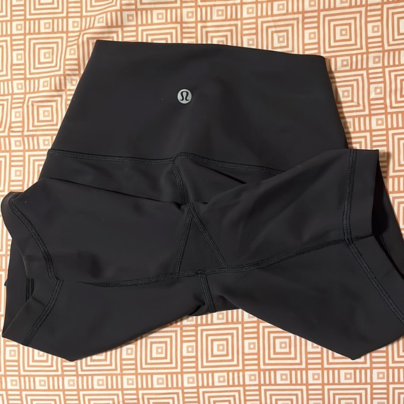 Lululemon Wunder Train High-Rise Short 6” - Picture 4 of 4
